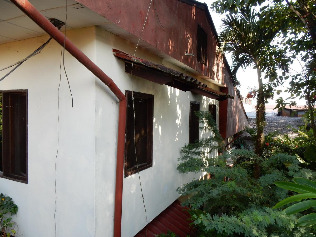 La Casa Fitzcarraldo Hotel Iquitos Exterior photo